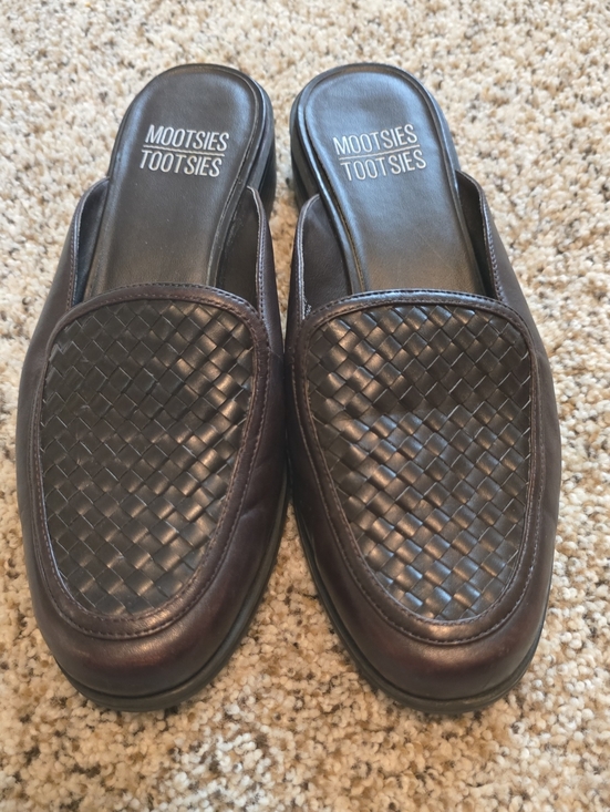 Mootsies Tootsies Shoes - Mootsies Tootsies Women's 7.5 Dark Brown Woven Leather Slip-On Loafers